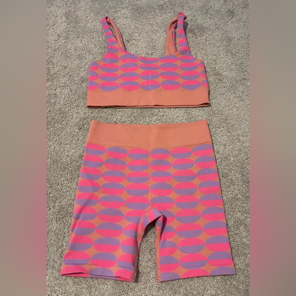 Fabletics X Vanessa Hudgens Dottie Geo Pink And O… - image 1